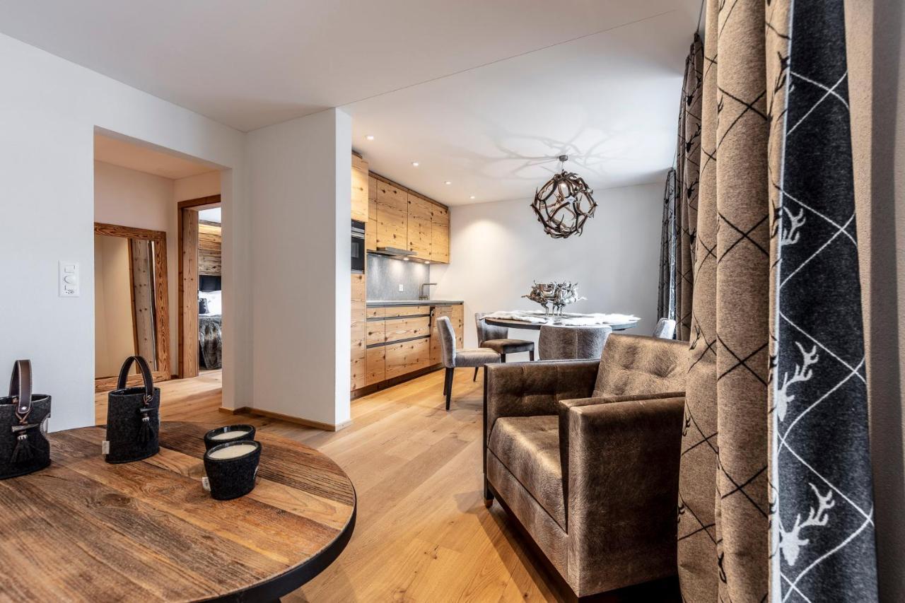 Unique Alpic style apartment in the heart of Davos Extérieur photo