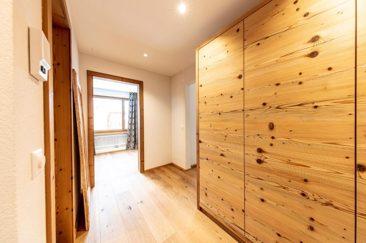 Unique Alpic style apartment in the heart of Davos Extérieur photo